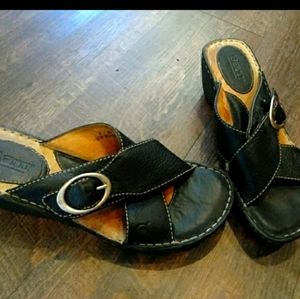 Born clog sandal black cross strap